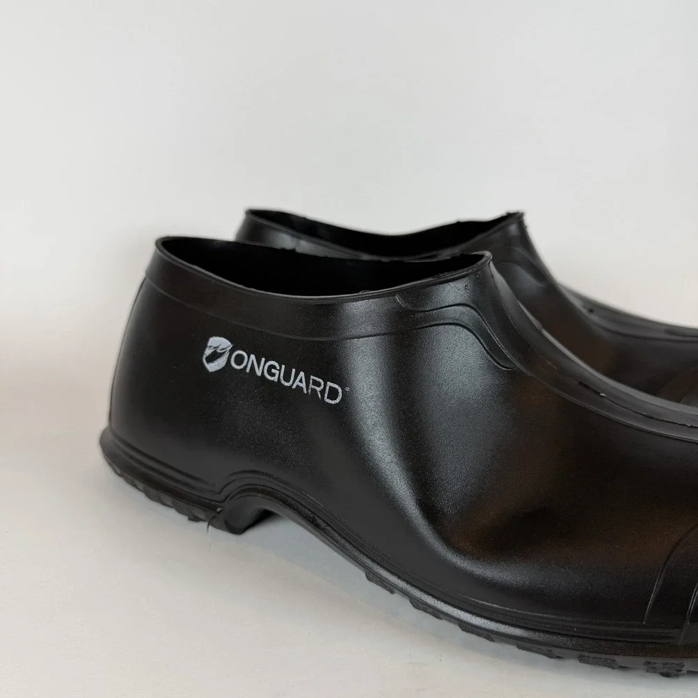 Onguard 86010 Black 4 inch Waterproof PVC Overshoe Cleated Sole Mens Medium NEW